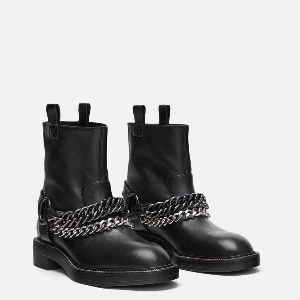 NWOT | Zara leather biker boots